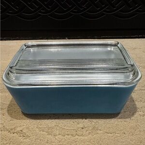 Vintage 1940-1950 Pyrex Blue Refrigerator Dish 502-B